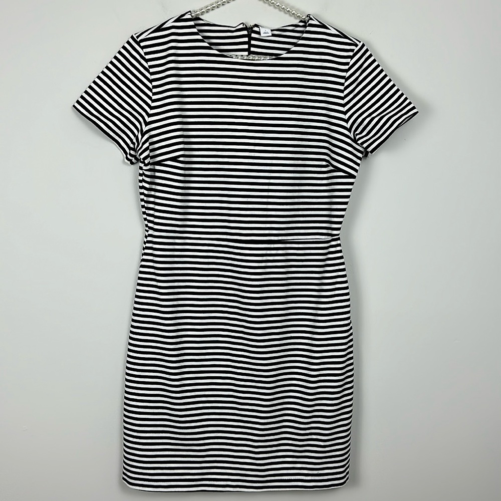 OLD NAVY black and white striped SIZE L FITTED WOMEN'S DRESS